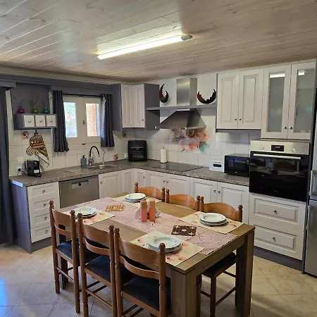 Diamando's Maisonette Feriehus *