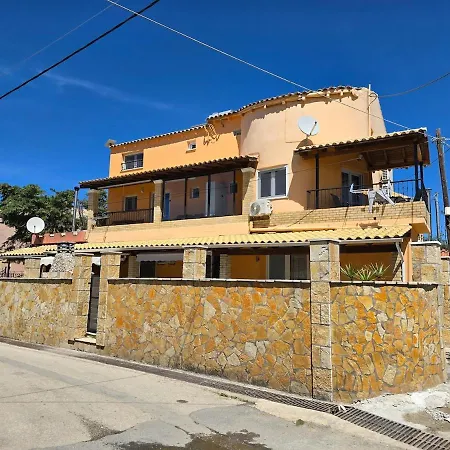 Feriehus Diamando's Maisonette *